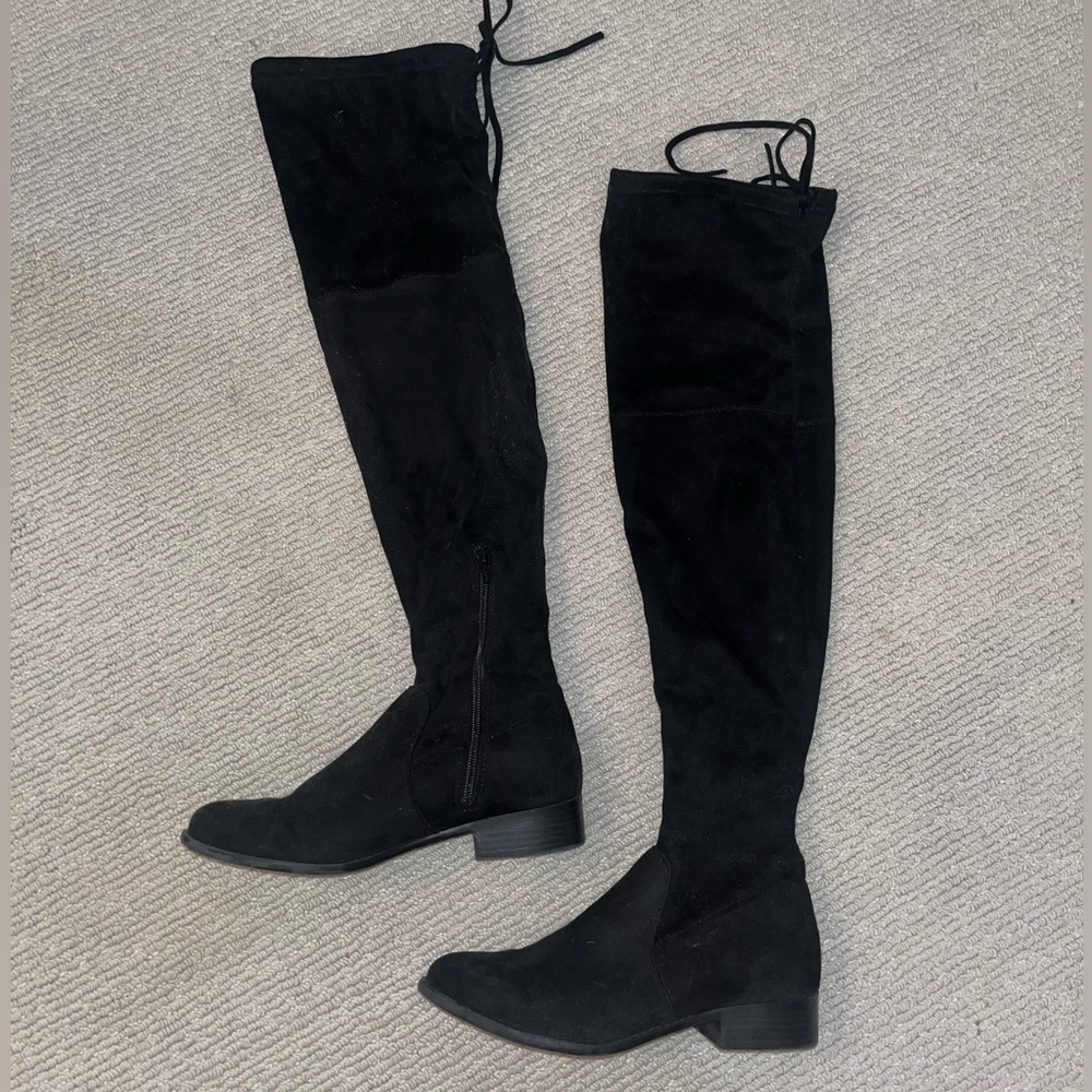 Women’s black over the knee boot